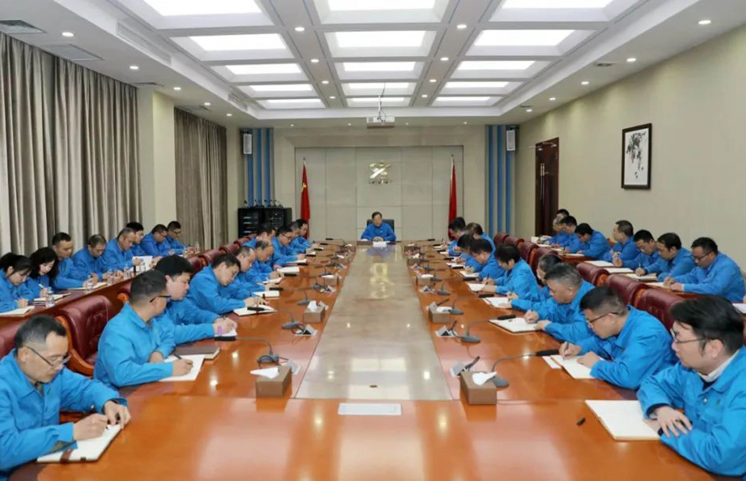 Sử dụng tối đa lợi thế về năng lực thiết bị, khả năng sản xuất và sức mạnh đổi mới sáng tạo, Tập đoàn Senyuan kiên định với ngành kinh doanh cốt lõi của mình và không ngừng phát triển ngành công nghiệp thực tế.